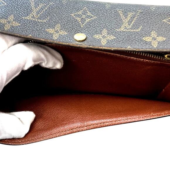 Louis Vuitton Monogram Leather Sarah Wallet - Picture 8 of 16